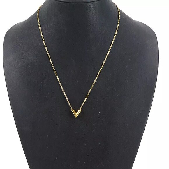LOUIS VUITTON Essential V Necklace Gold Metal - Picture 11 of 11